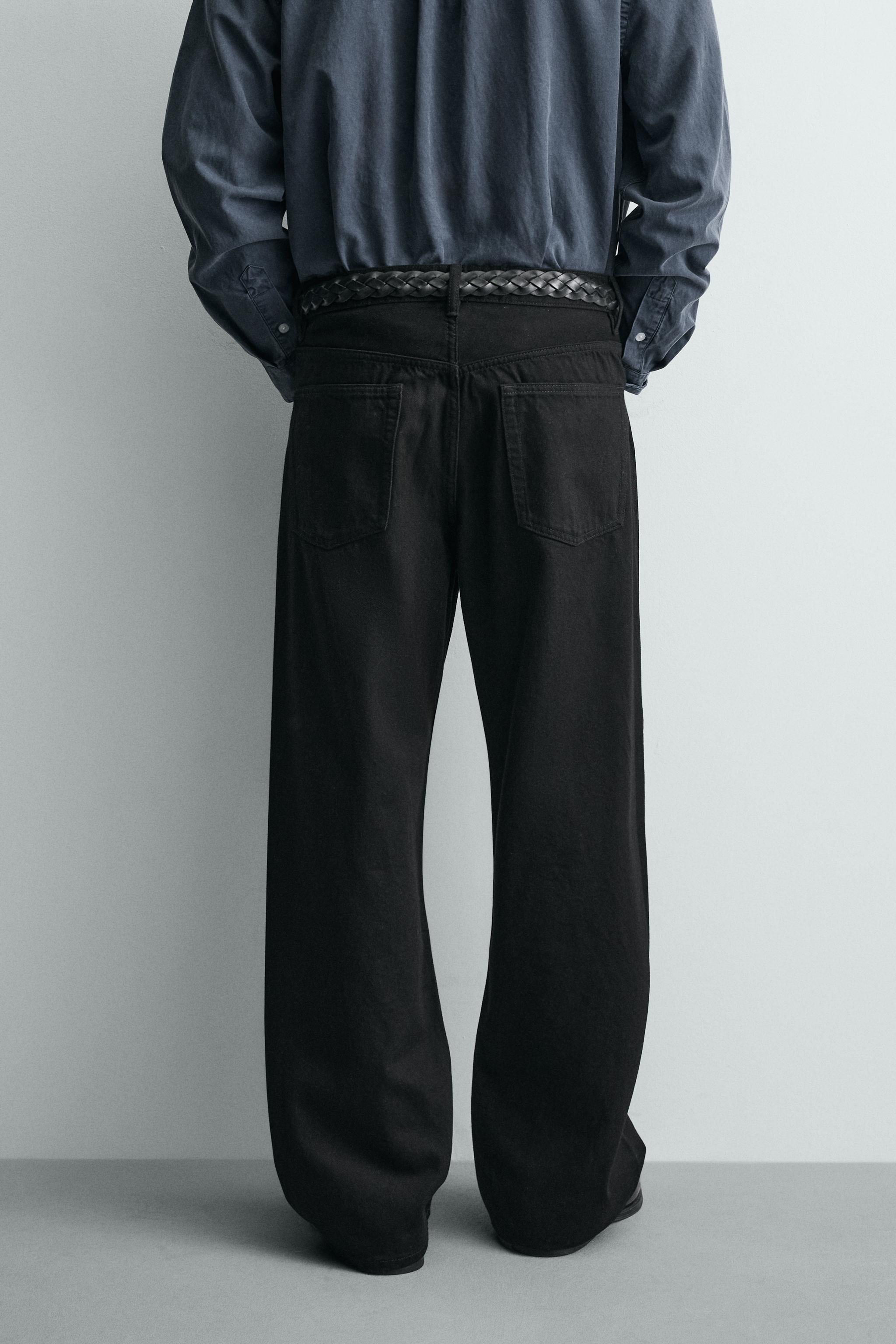 LOOSE FIT JEANS